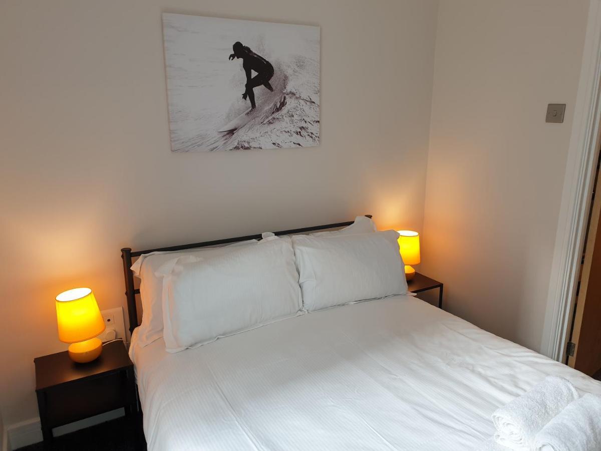 Birmingham Emerald, 2 Bedroom Apartment Luaran gambar